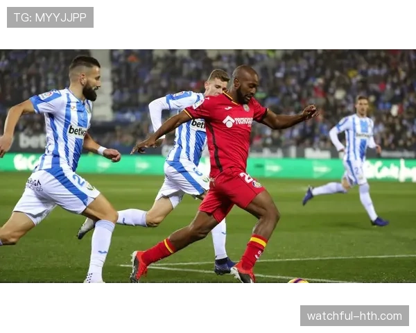 西甲球队季前热身赛表现稳健,球员状态回暖引关注 西甲球队季前热身赛表现稳健,球员状态回暖引关注