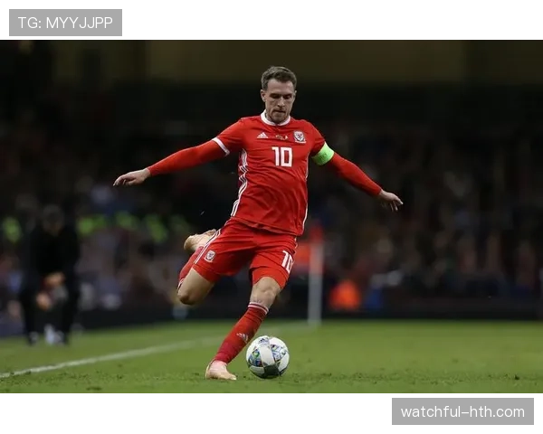 阿什拉夫与特林康近期状态分析:各自表现对球队胜利的影响 阿什拉夫与特林康近期状态分析:各自表现对球队胜利的影响